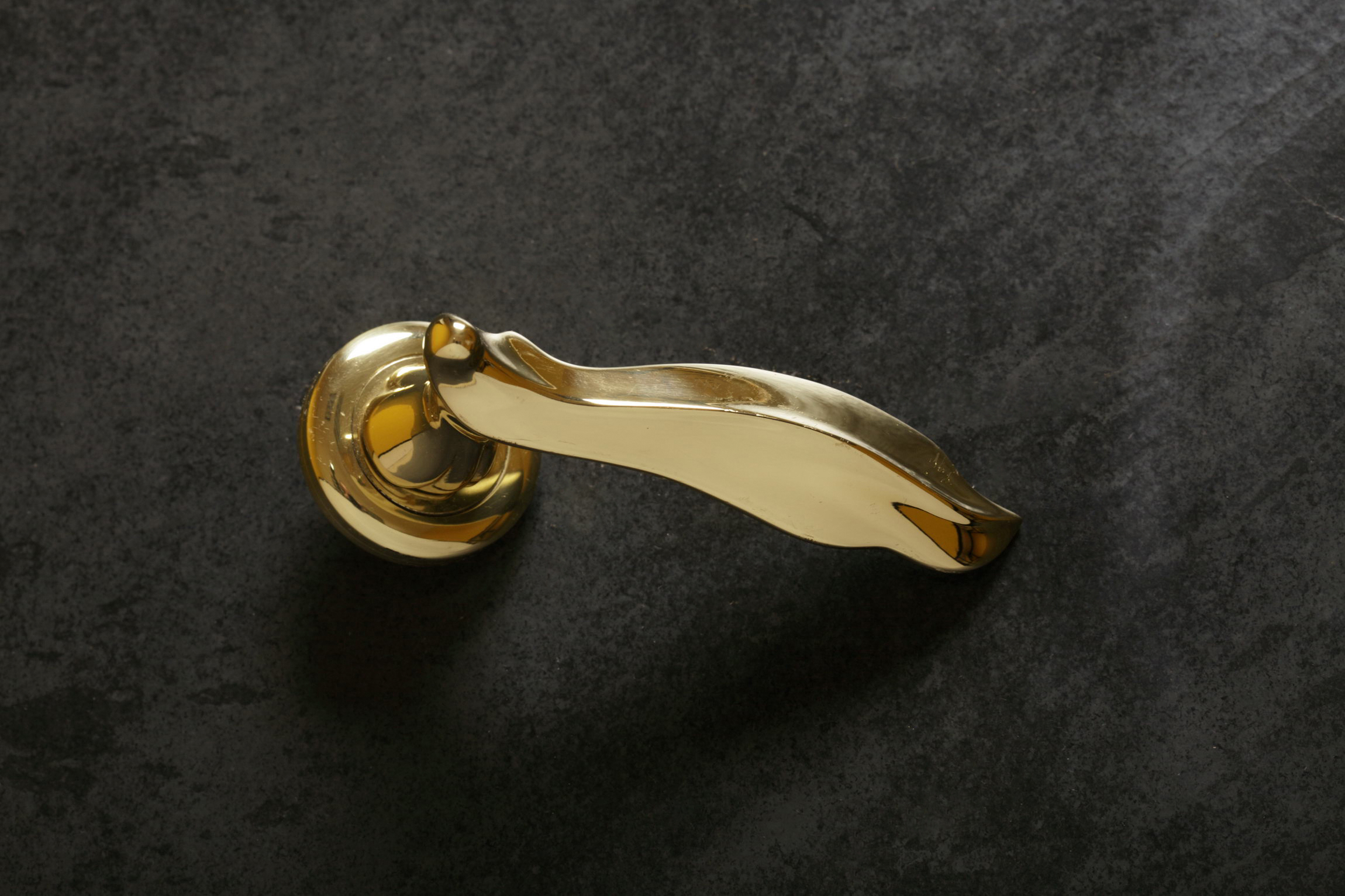 Spinetti Frosinone Artigiano maniglie accessori lampade ottone oro 